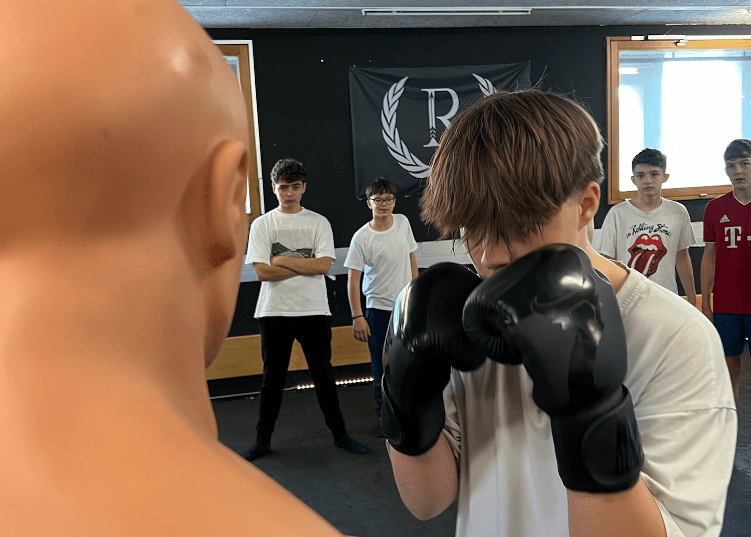 Boxe Educative (Cropped)